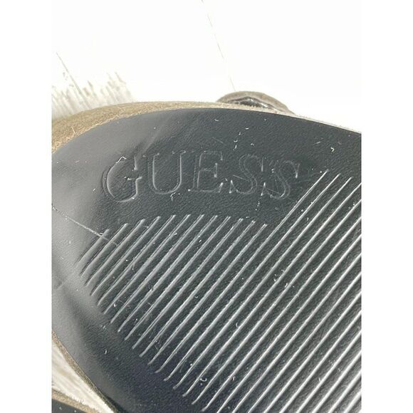 Guess Suede High Heels Pumps Buckle 7.5M - Picture 9 of 10